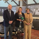 Carla Taramasco recibe reconocimiento como investigadora UNAB 2025